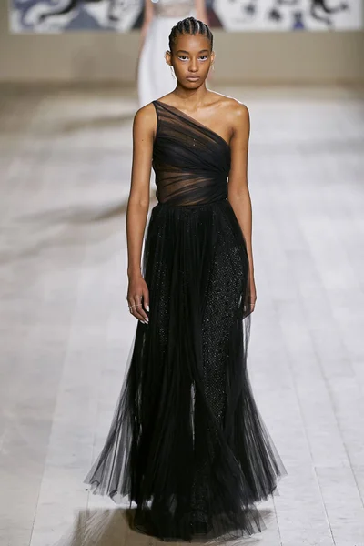 Look 57